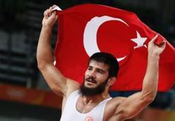 Milli güreşçi Soner Demirtaş, Avrupa üçüncüsü oldu