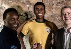 Pele'nin heykeli açıldı