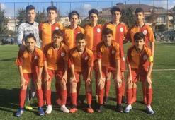 Galatasaray - Başakşehir U14 maçında gerginlik