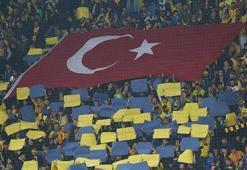 Tribünler doldu taştı