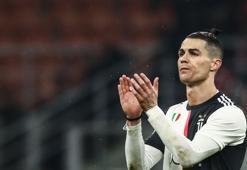 Cristiano Ronaldo forması açık arttırmada