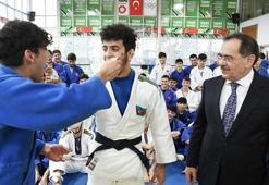 Başkan Mustafa Demir'den milli judoculara baklava