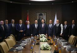 Yağlı Güreş Düzenleyen Kentler Birliği ve Güreş Federasyonu'ndan Bakan Kasapoğlu'na ziyaret