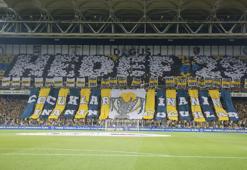 Fenerbahçe-Alanyaspor maçında müthiş atmosfer! Kadıköy kapalı gişe...