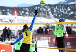 Kar voleybolunda hedef, Avrupa'da kürsüye çıkma
