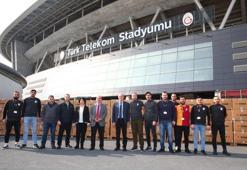 Galatasaray'ın topladığı yardım malzemeleri, depremzedeler için yola çıktı
