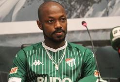 Bursaspor, Traore ile sözleşme imzaladı