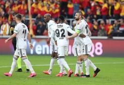 Beşiktaş'a verilen penaltı doğru mu? Deniz Çoban açıkladı!