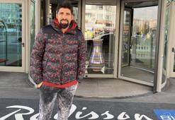 Kayserispor'un eski yıldızı Cangele, Kayseri'ye geldi