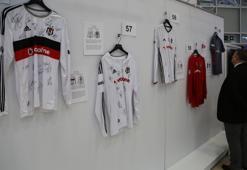 Beşiktaş'ın efsane formaları görücüye çıktı