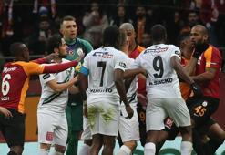 Galatasaray-Denizlispor maçında tartışılan karar! "Bunun adı eyyamcılık"