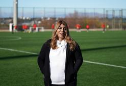 Berna Gözbaşı: Transfer yasağını kaldırttım