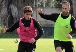 Altay, 2 genç futbolcusunu kiraladı