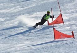 Snowboard'ın kalbi Erciyes'te attı