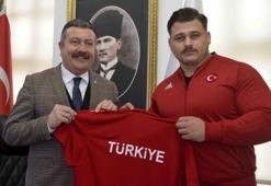 Rıza Kayaalp: Devletimize vefa borcumu ödemeye çalışıyorum