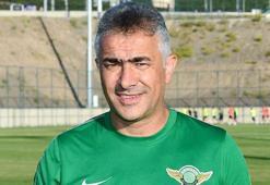 Akhisarspor teknik direktörü Mehmet Altıparmak: "Lig ikinci yarı başlar!"