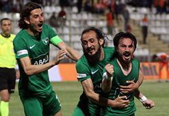 Bursaspor Mehmet Akyüz ve Burak Çalık'ı istiyor