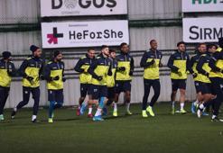 Fenerbahçe'nin kamp kadrosunda Mehmet Ekici sürprizi