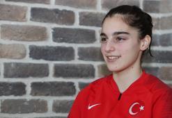 Beyza Kara: Ay-yıldızlı formayı giymek büyük bir onur