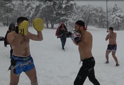 A Milli Muaythai Takımı'ndan Abant'ta dondurucu soğukta antrenman!