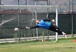Altay'da kaleciler arasında büyük rekabet