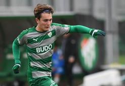 Bursaspor'da 17 yaşındaki Ali Akman, 130'uncu golünü attı