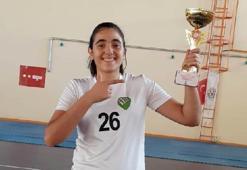 Altınova Belediyespor'da İrem Diyarbakırlı sevinci