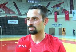 Hamdi Aydemir: Her şeyi bayrak uğruna yapıyoruz