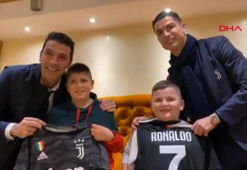 Ronaldo ve Buffon'dan çocuklara sürpriz!