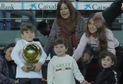 Messi'nin çocuklarıdan ödül takdimi!