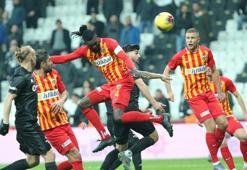 CANLI YAYINDA AÇIKLADI! Sözleşmesini yarın feshediyor...