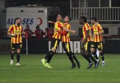 Göztepe'de değişim ayağa kaldırdı