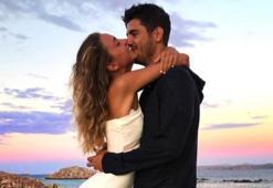 Alvaro Morata eşinin kalçasını ısırdı!