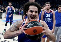 Anadolu Efes'te Shane Larkin'den rekor performans