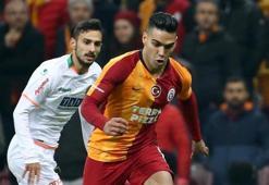 Falcao oynadı reytingler çıktı
