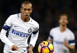 Galatasaray prensip anlaşmasına vardı! Miranda'da sona gelindi