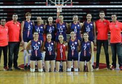 Filenin Akrepleri PTT'yi 3-0 yendi