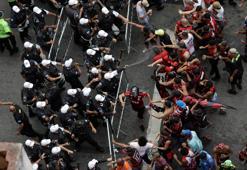 Flamengo taraftarı ile polis arasında çatışma