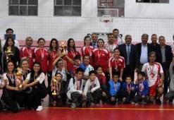 Voleybol ve futsal turnuvaları sona erdi