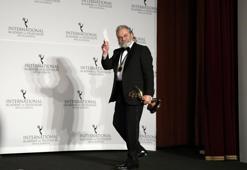 Beşiktaş'tan Haluk Bilginer'e Emmy tebriği...