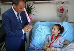 Madalyasını hastanede aldı