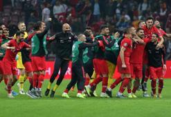Ali Ece'den övgü dolu sözler: Gençler geliyor!