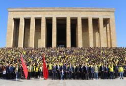 1907 Fenerbahçe Derneği ve 1907 ÜNİFEB, Anıtkabir'i ziyaret etti