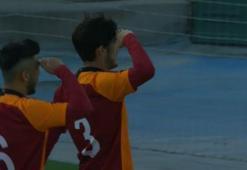 Galatasaray'ın genç futbolcularından asker selamı