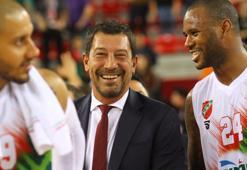 Ufuk Sarıca Pınar Karşıyaka'yı yeniden ayağa kaldırdı