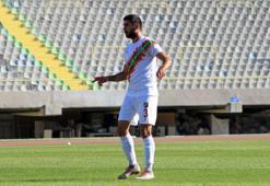 Cenk Özbey: Kimin gol attığı değil, Karşıyaka'nın ne yaptığı önemli