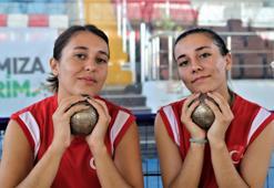 Boccenin "altın" kardeşleri: İnci Ece ve Buket Öztürk