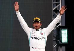 Lewis Hamilton şampiyonluğunu ilan etti