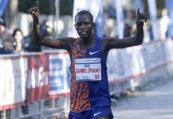 İstanbul Maratonu'nda tavşan atlet Daniel Kibet'ten rekor!