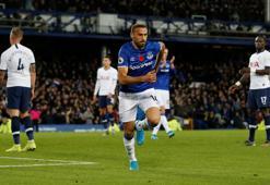 Cenk Tosun hayat verdi Everton puanı kurtardı
